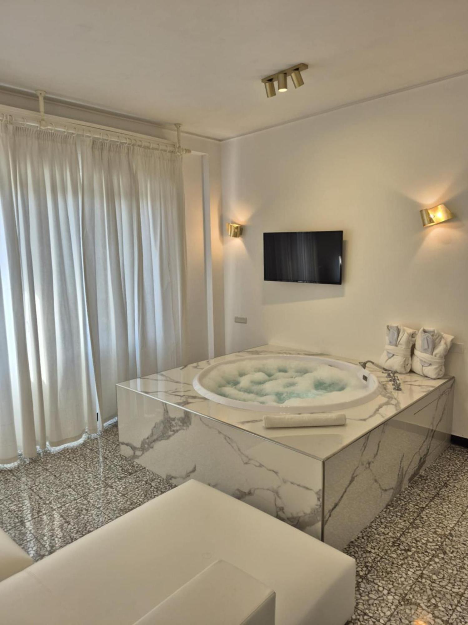 Eveline Portosole Hotel سانريمو المظهر الخارجي الصورة