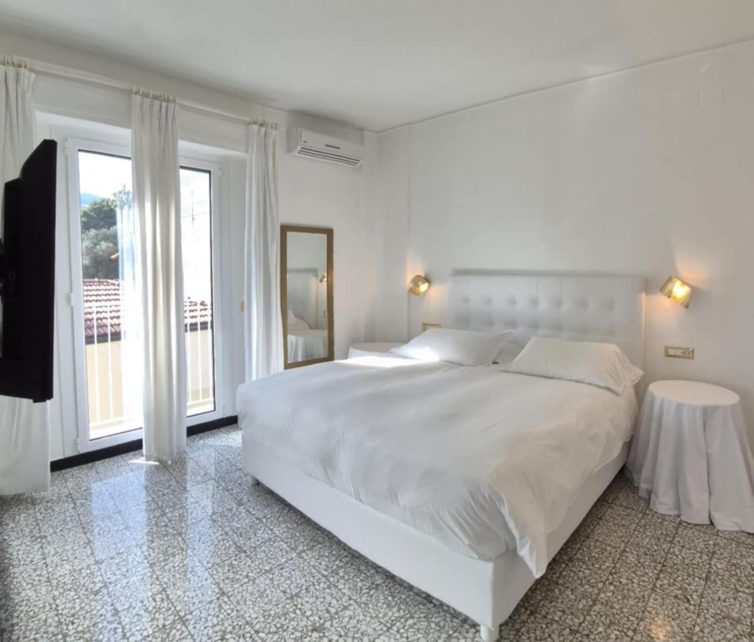 Eveline Portosole Hotel سانريمو المظهر الخارجي الصورة