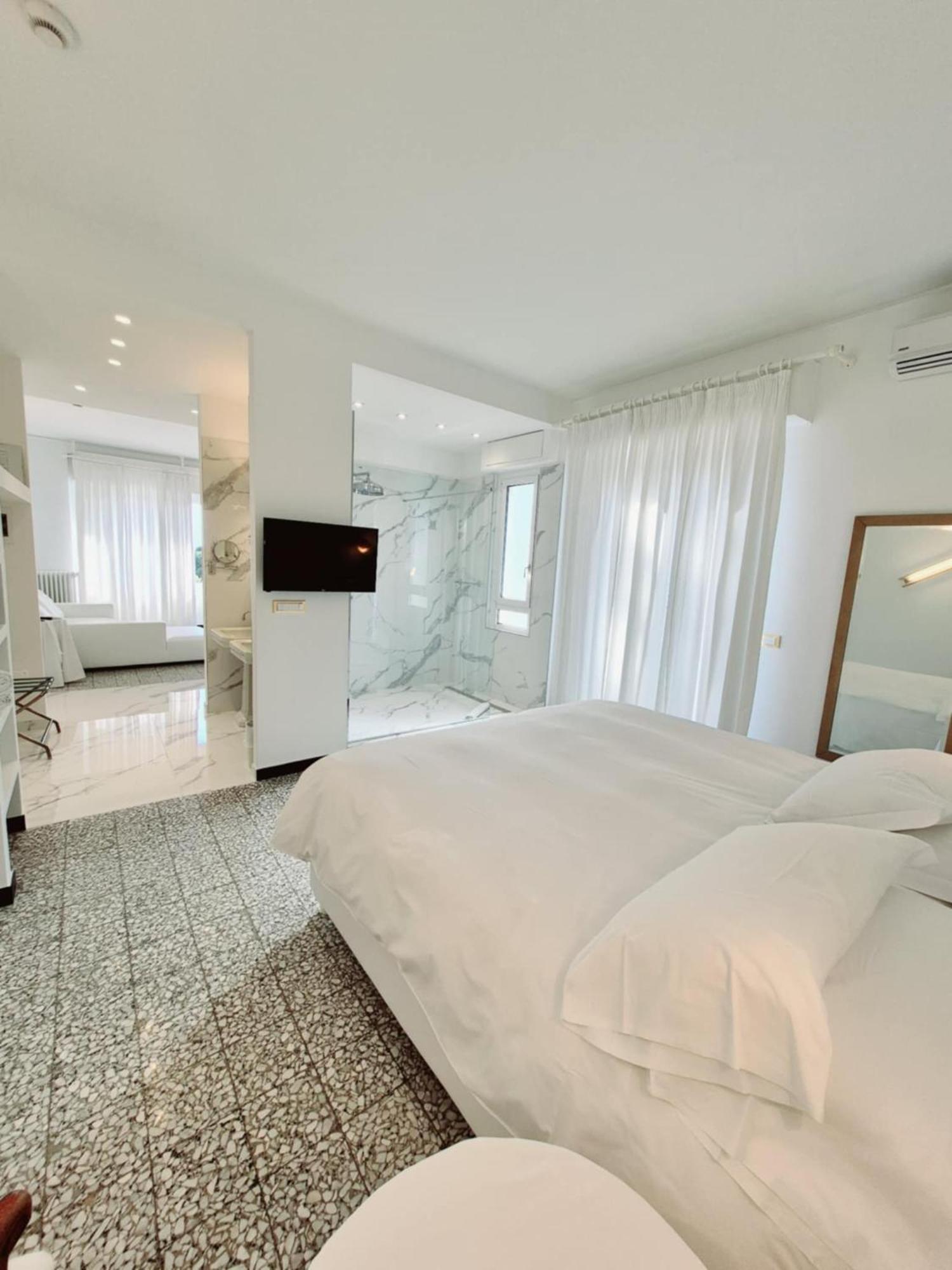 Eveline Portosole Hotel سانريمو المظهر الخارجي الصورة